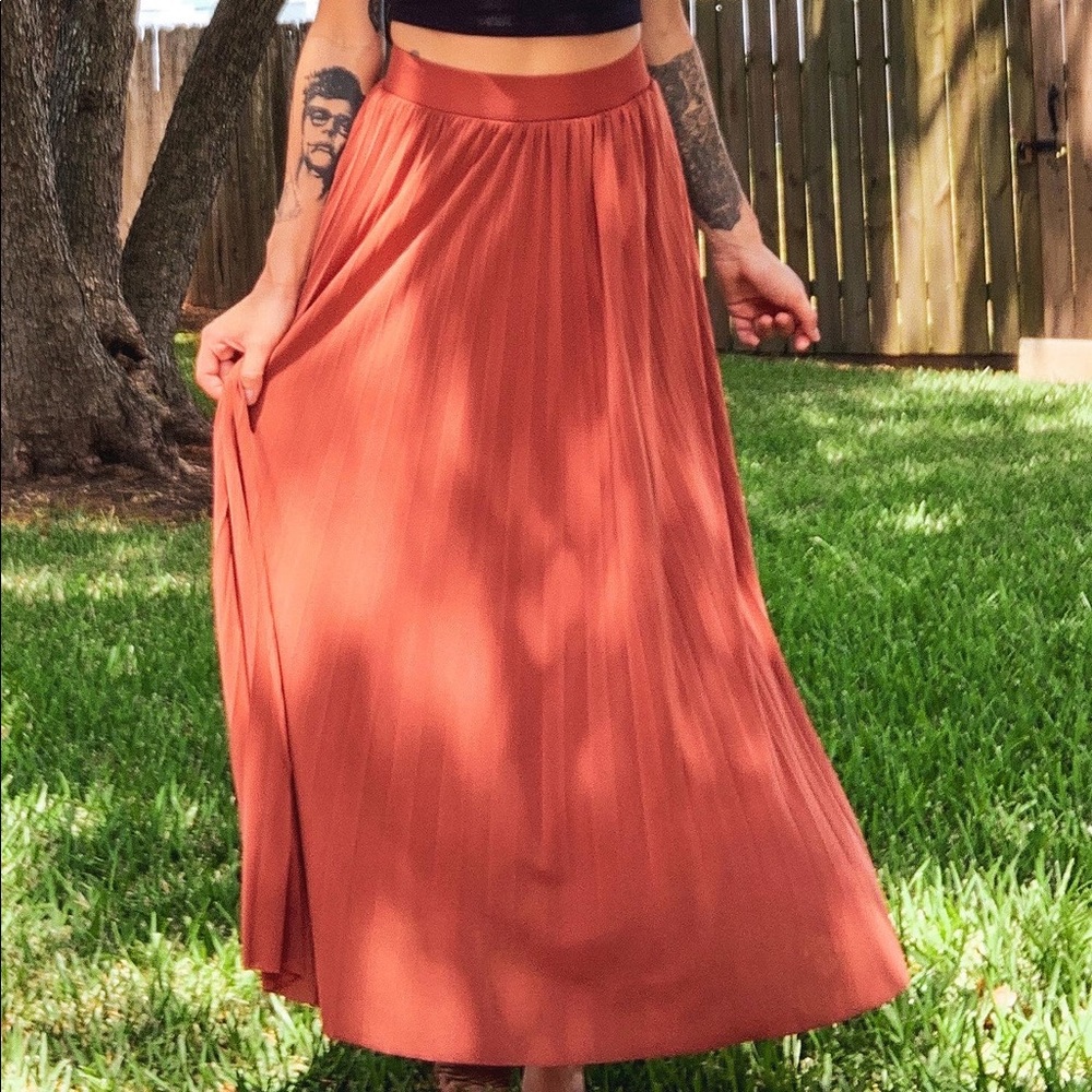 Skirt in Rust - Picture 2 of 3